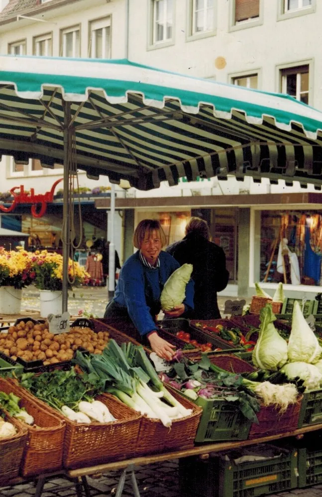 Frühes Bild - Marktstand Schweinfurt Gemüseanbau Tietze